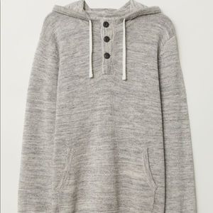 H&M Men’s sweater hoodie with 3 buttons, size M
